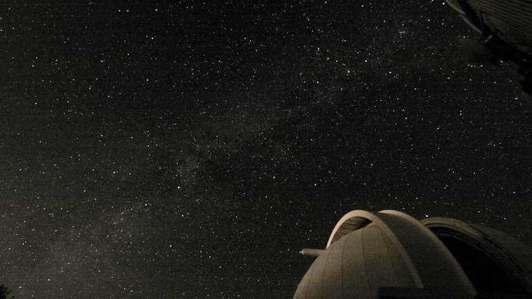Así son los super telescopios con los que la NASA detecta asteroides que podrían impactar con la Tierra