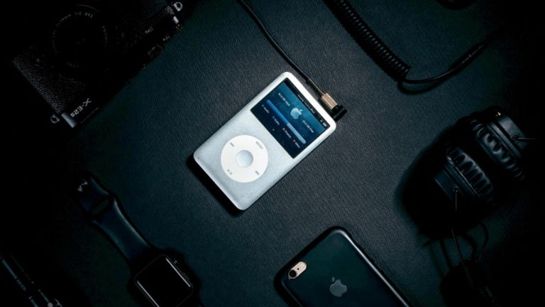 Adiós a los iPod. Así es como el legendario reproductor de Apple nos ha acompañado durante más de 20 años