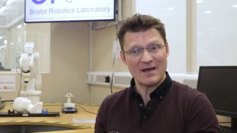 Así es como se desarrolla el sentido del tacto en robots, un paso clave de cara a convivir con humanos