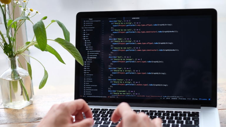 Los 13 mejores cursos gratis para aprender a programar (2023)
