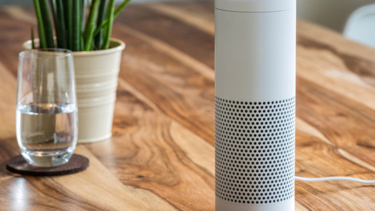 La última función de Alexa te permite "hablar con fantasmas": es entrañable y espeluznante a partes iguales