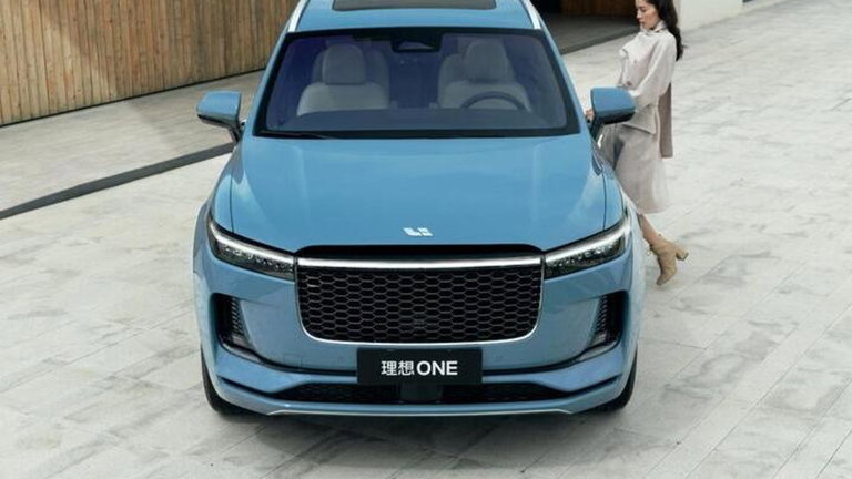El 33% de los coches vendidos en China son eléctricos, en España la cuota total no llega al 3%