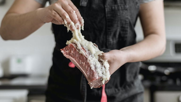 La "carne fermentada" es más sana, barata y sabrosa que la de animales, y casi está lista para comercializarse