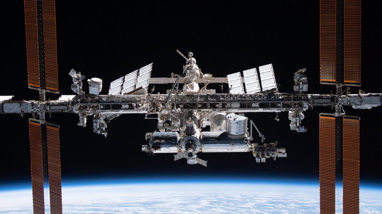 Metralla espacial rusa ha estado a punto de impactar con la Estación Espacial Internacional