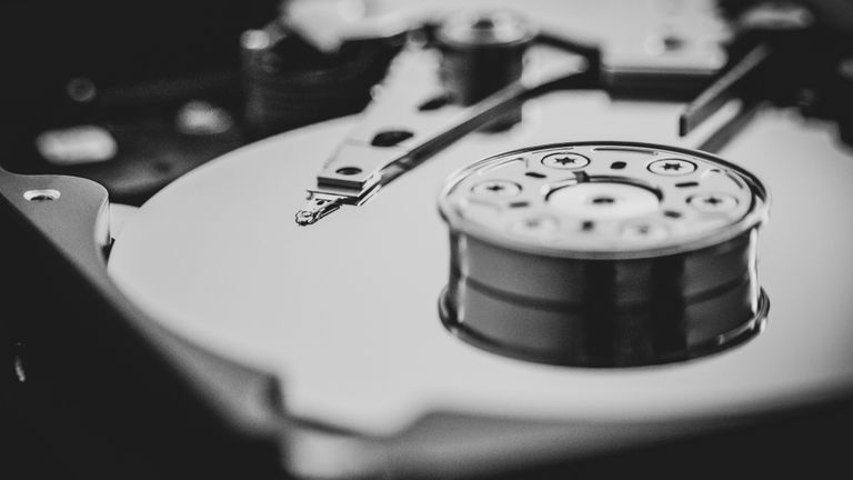 Microsoft quiere deshacerse de los discos duros tradicionales para 2023: larga vida a los SSD