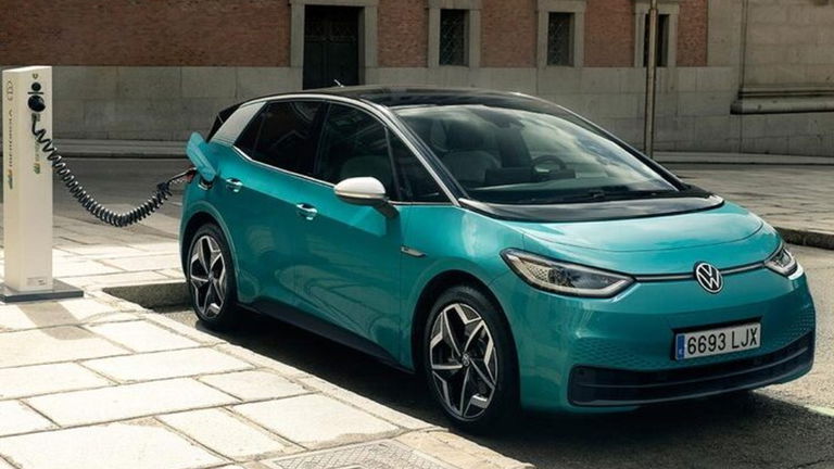 No es sólo la batería: estas son las razones por las que los coches eléctricos son cada vez más caros