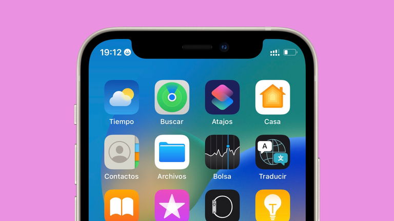 Este truco para iPhone te permite tener un emoji en la barra de estado