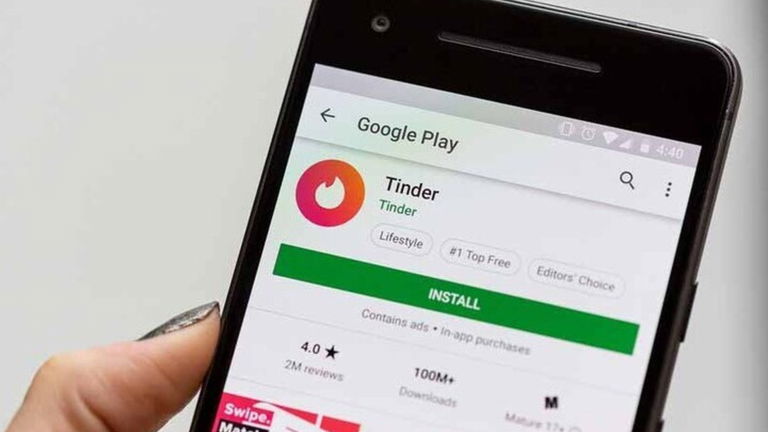 Google está en guerra abierta contra Tinder: una nueva denuncia amenaza con retirar la app de la Play Store