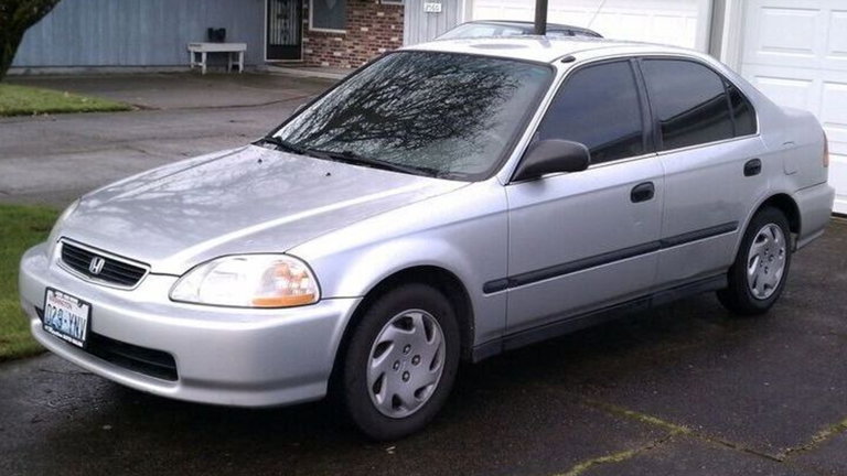¿Tienes alguno de estos coches? Ándate con ojo, son los favoritos de los ladrones
