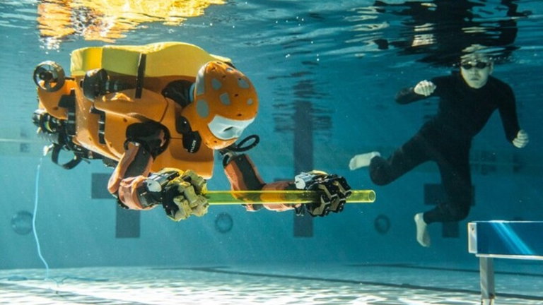 Este buzo robot es nuestra gran oportunidad para explorar y "sentir" los misterios del fondo marino