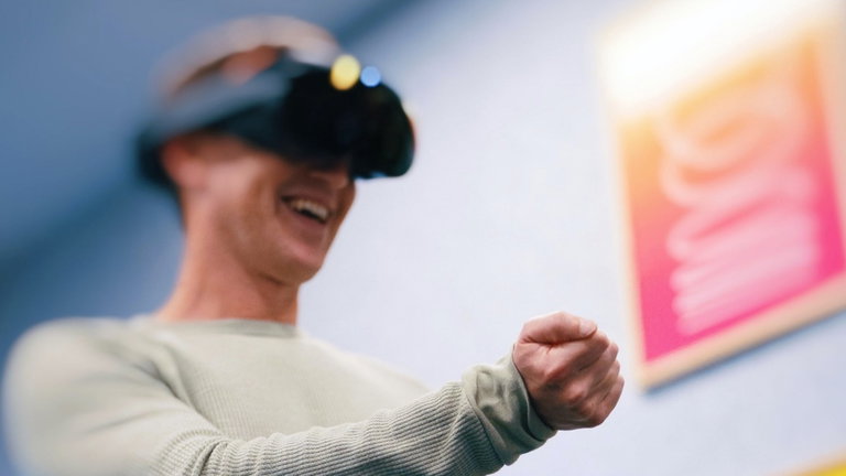 Mark Zuckerberg anuncia que Meta lanzará su nuevo dispositivo de realidad virtual en octubre de este año
