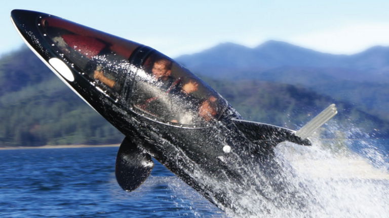 Parece una orca, pero es un submarino capaz de alcanzar los 80 Kmph, saltar y sumergirse como el animal real