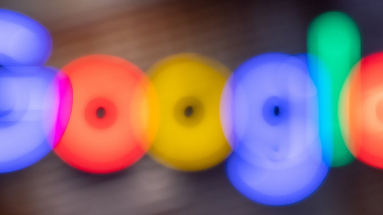 Esta app te alerta cada vez que Google recopila tus datos: una gran idea, pero te acabará volviendo loco