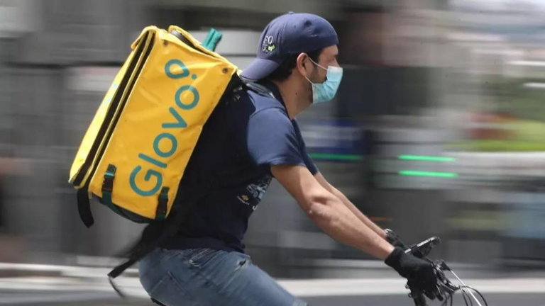 Tus datos están en venta: un hackeo en Glovo filtra nombres, números de cuenta y direcciones de clientes