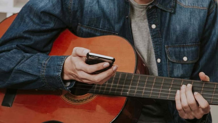 Las mejores aplicaciones para aprender a tocar la guitarra