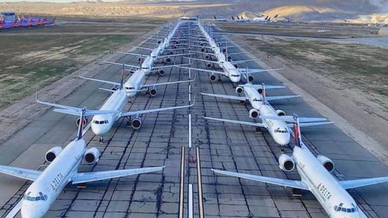 Los aviones no son blancos por casualidad: 4 razones que explican esta decisión