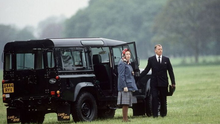 Estos son algunos de los coches más destacados que ha tenido la Reina Isabel II en su vida