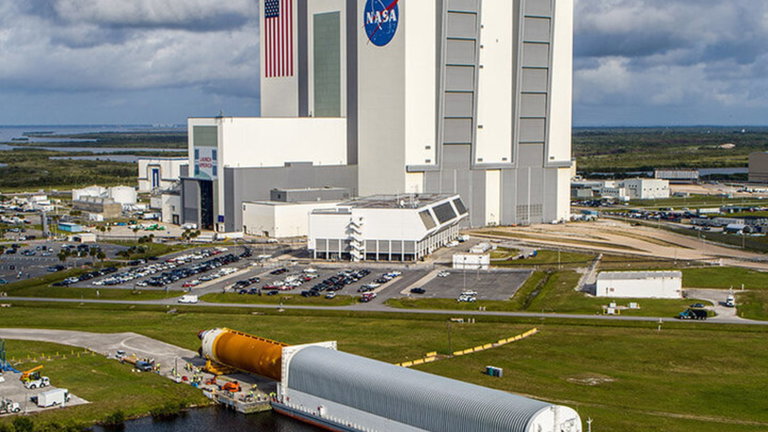 La NASA sale de compras: 200 millones de dólares por diseñar nuevos trajes para sus astronautas