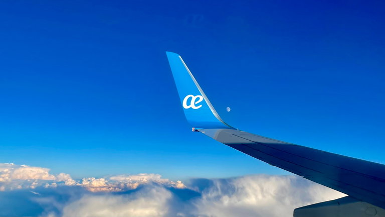 La realidad detrás del uso del modo avión en los vuelos, ¿realmente es necesario?
