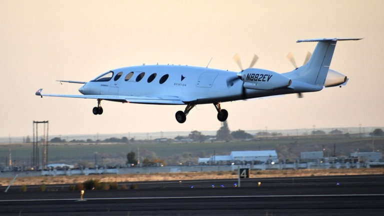 Sin combustible en el depósito: así es como se ha desarrollado el primer vuelo de un avión eléctrico