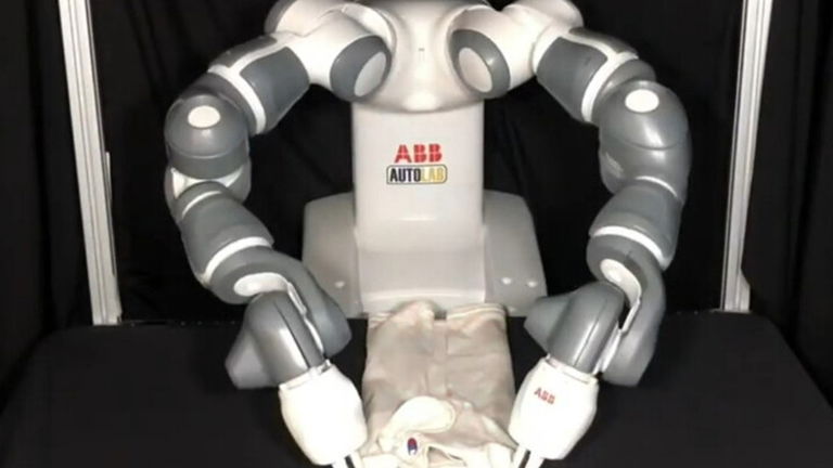 El propósito de este robot es simplemente doblar la ropa, pero es el mejor del mundo haciéndolo