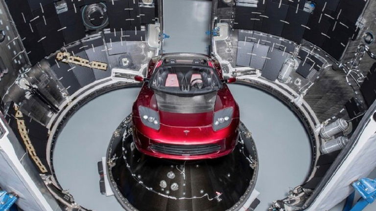 Los coches más caros y exclusivos de Tesla tienen 15 años: se hicieron 2.450 unidades y valen más de 100.000$