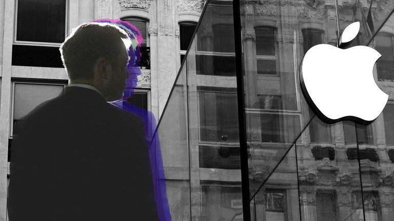 Elon Musk no nos da ni un respiro, ahora le ha declarado la guerra a Apple y les acusa de dictadores