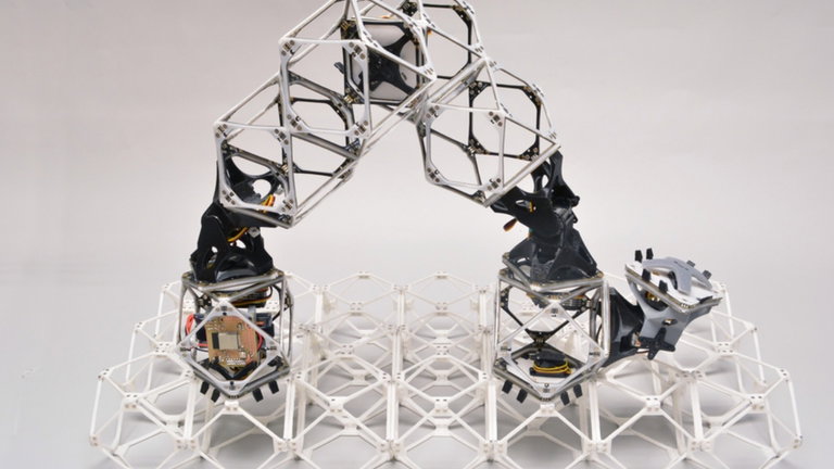 Científicos del MIT han creado unos robots que son capaces de construírse a sí mismos: así funcionan