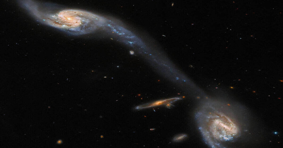 Un apretón de manos entre galaxias: el telescopio Hubble de la NASA ...
