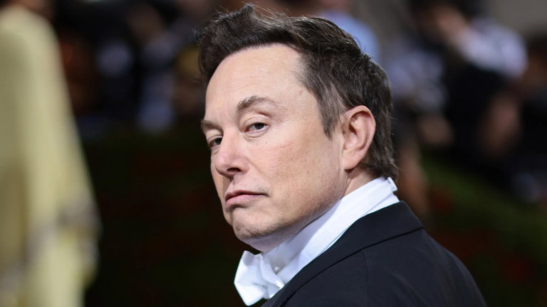 Cientos de empleados de Twitter renuncian ante las exigencias de Elon Musk, que ya se teme un sabotaje masivo