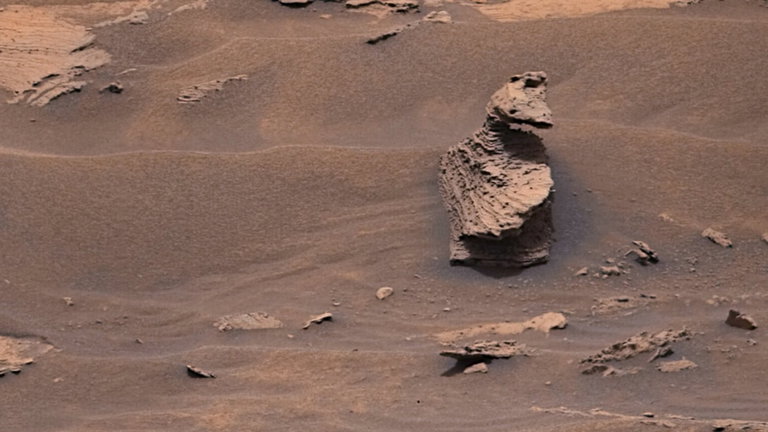 Un pato en Marte: esta es la nueva imagen viral que nos envía el rover Curiosity de la NASA