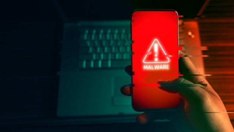 Estas apps tienen miles de descargas pero son un peligroso malware para robarte datos bancarios: bórralas ya