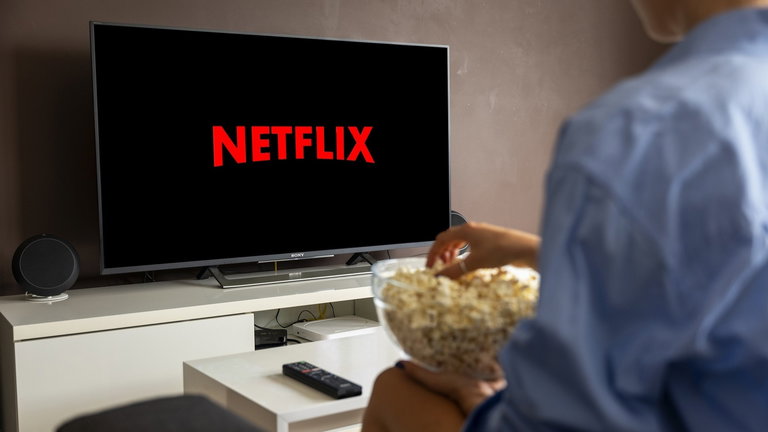 Cómo cambiar al nuevo plan barato de Netflix con anuncios para pagar menos por tu suscripción
