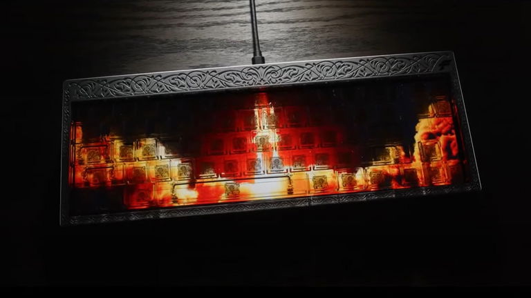 Este teclado tiene un panel de cristal y reproduce vídeo cuando tecleas: verlo funcionar es hipnótico
