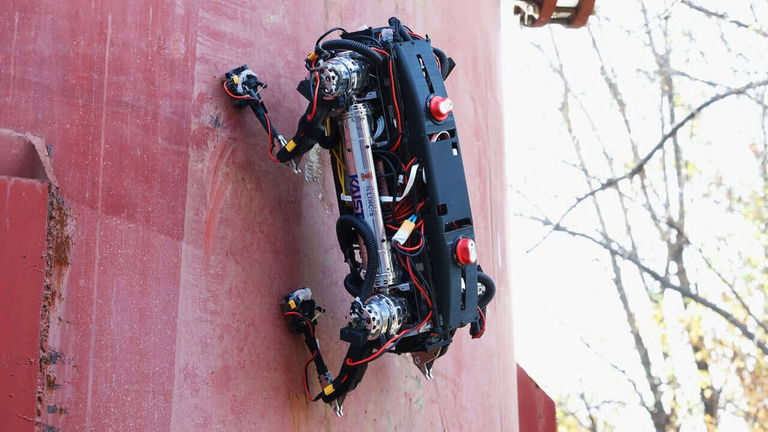 El perro robot de Spider-Man: este prototipo cuadrúpedo sube paredes con una facilidad pasmosa