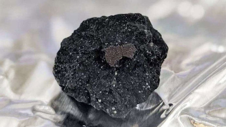 Buscar oro está pasado de moda: los cazadores de meteoritos son la versión moderna, y así se ganan la vida
