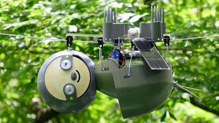 Además de ser extremadamente adorable, este perezoso robot es el mejor amigo del medioambiente