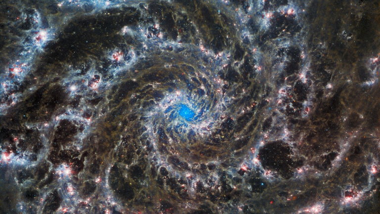 La NASA muestra al mundo la galaxia fantasma en una espectacular foto tomada por el James Webb