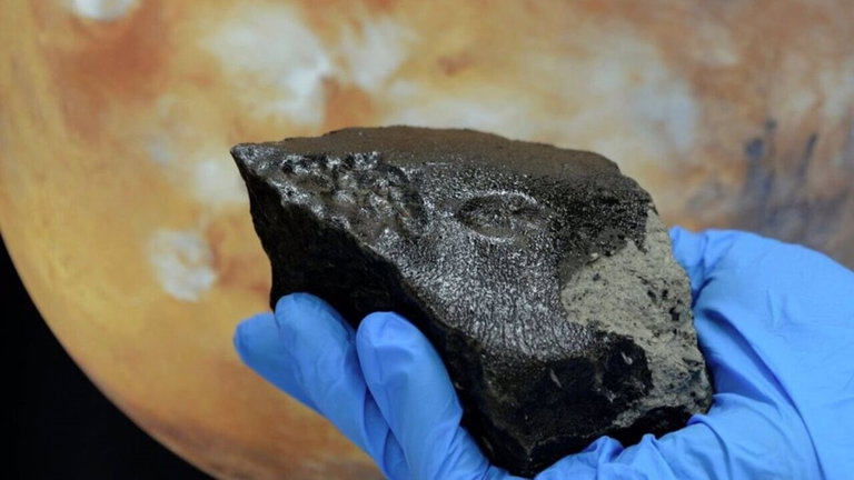 Han encontrado restos orgánicos dentro de un meteorito: un hallazgo que aviva el debate sobre la vida en Marte