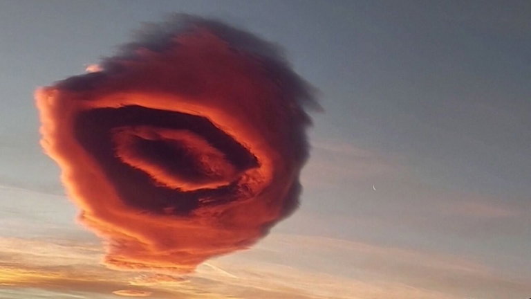 El ojo de Sauron en el cielo: la ciencia detrás de esta peculiar nube que ha aparecido en Turquía