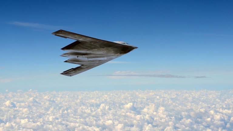 Los aviones "ninja" actuales tienen un serio problema: escoger entre ser invisibles para humanos o máquinas