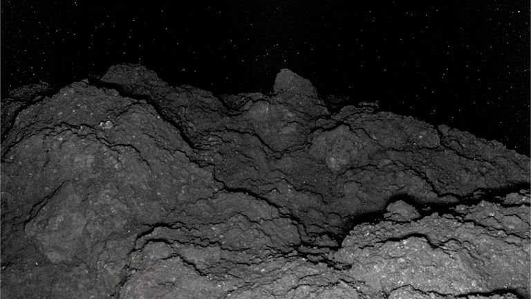 Este asteroide es más antiguo que el propio Sol, y un nuevo estudio ha revelado su sorprendente composición