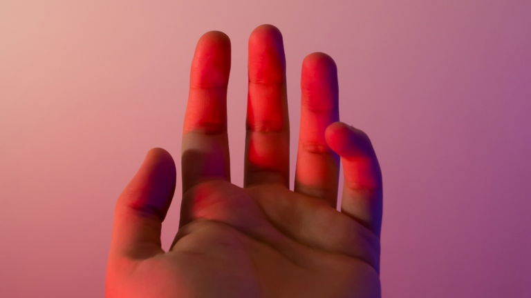 Un guante fabricado con piel: este es el concepto que podría revolucionar el mundo de los trasplantes