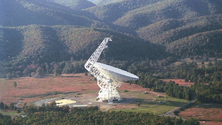 La IA se está utilizando para buscar alienígenas, y ya ha detectado 8 señales muy sospechosas