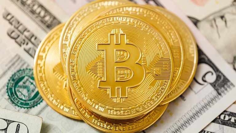 Nuevo (y sonado) criptocrash: el Bitcoin se estrella un 20% por la caída de este gran banco