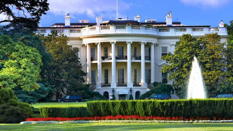 Un pago de 7.000 millones al morir desconcierta a las autoridades. ¿Quién era este multimillonario anónimo?