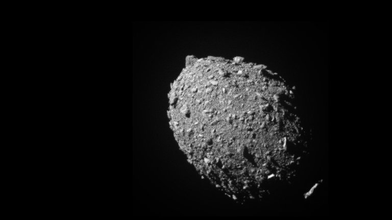 Seco como el peor de los desiertos, la misión DART revela un nuevo dato del asteroide Dimorphos