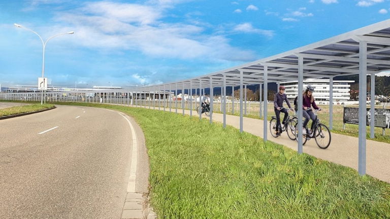 El truco para integrar las renovables en entornos urbanos: carriles bici con paneles solares