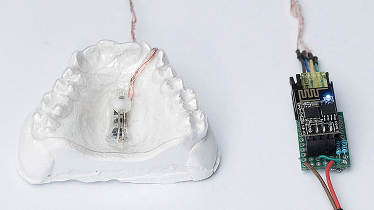 Con este bizarro accesorio, lo único que necesitas para manejar tu PC es la lengua