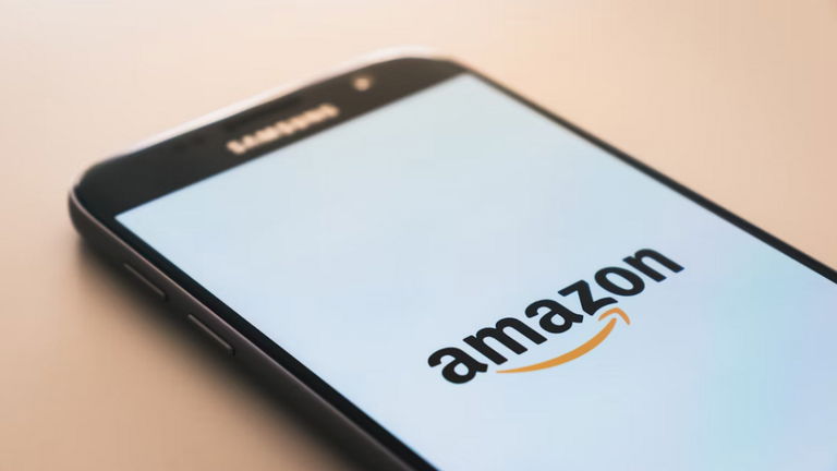 Amazon está en guerra abierta contra ChatGPT, y como comprador vas a querer que acabe ganando